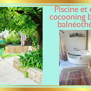 https://la-petite-provence-villes-sur-auzon.fr-provencehotel.com